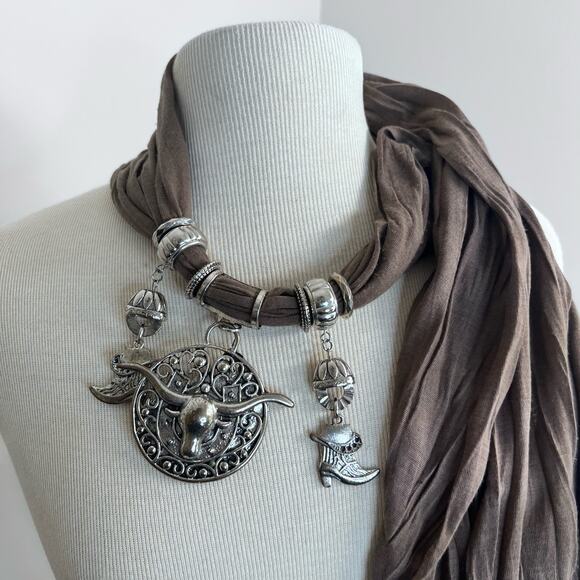 90s 2000 Vintage Brighton Scarf with Silver Accent - Picture 9 of 11